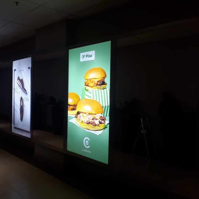 Midia shopping banner Backlight