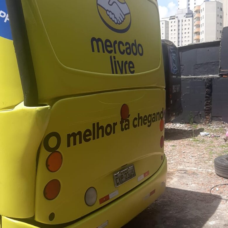 adesivo para ônibus